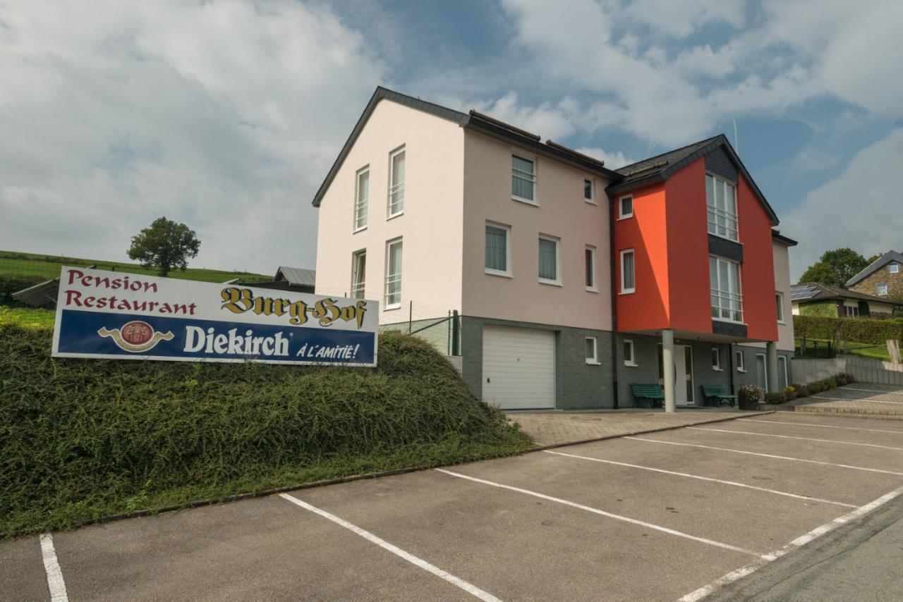 Hotel Burg Hof Extérieur photo